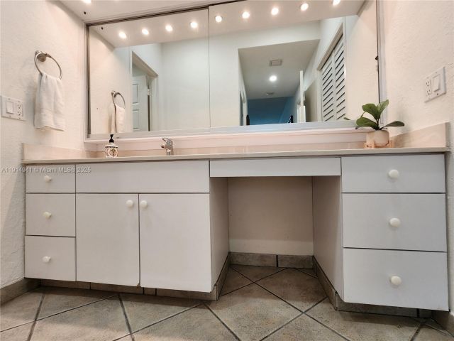 Продажа квартиры #1202 - фото 6792582