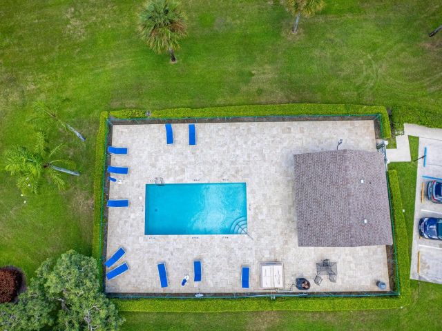 Дом в аренду по адресу 9147 Vineland Court C - фото 6814515