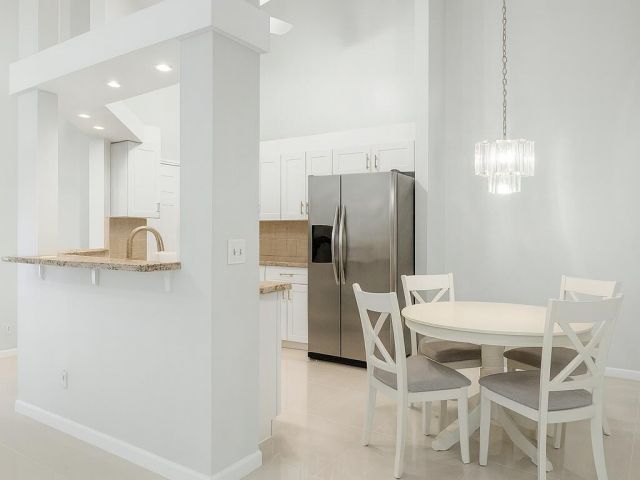 Дом в аренду по адресу 9147 Vineland Court C - фото 6814527