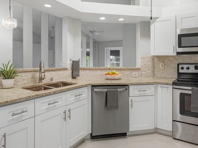 Дом в аренду по адресу 9147 Vineland Court C - фото 6814528