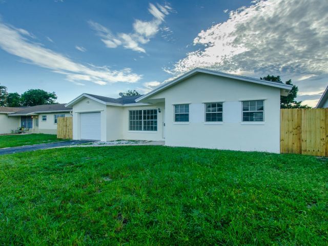 Продажа дома по адресу 22710 SW 65th Circle - фото 6808939