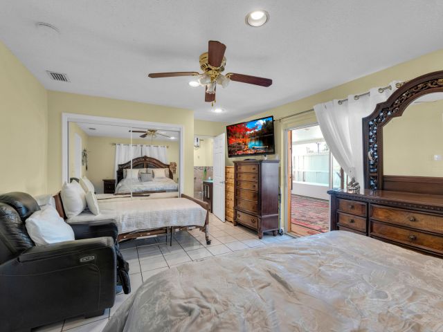 Продажа дома по адресу 7050 Raleigh Street - фото 6809641