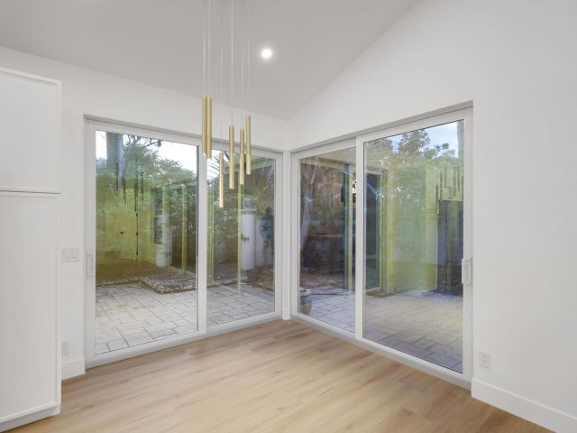 Дом в аренду по адресу 5537 NW 21 Way - фото 6797115