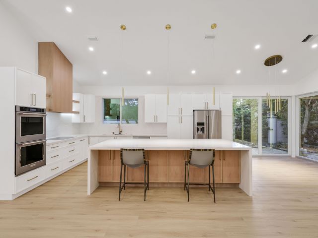 Дом в аренду по адресу 5537 NW 21 Way - фото 6797123