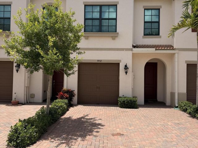 Дом в аренду по адресу 9932 Brickhill Drive - фото 6797105