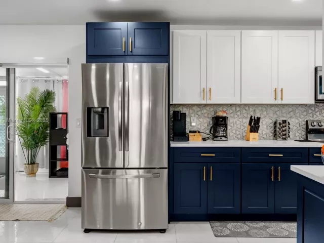 Дом в аренду по адресу 390 NW 40th St - фото 6794771