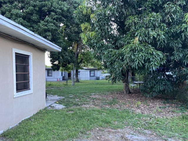 Дом в аренду по адресу 1121 NW 140 Terrace - фото 6799459