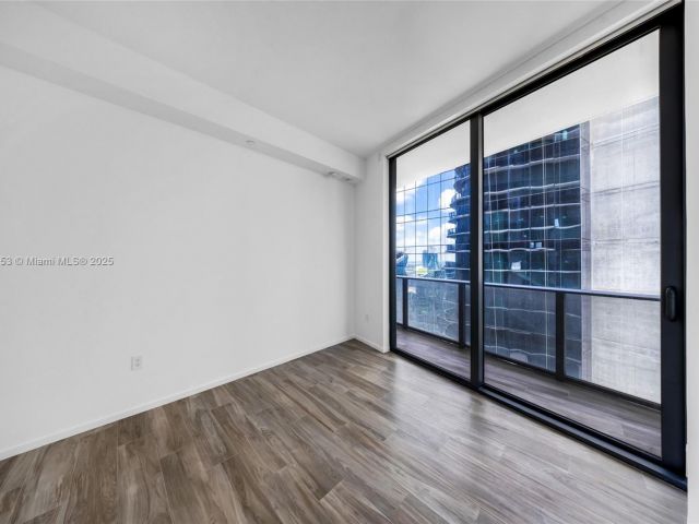 Квартира в аренду номер5204 - фото 6794885