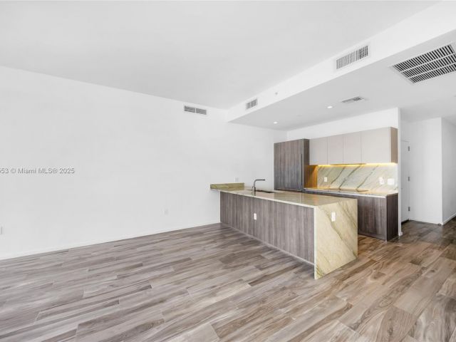 Квартира в аренду номер5204 - фото 6794894