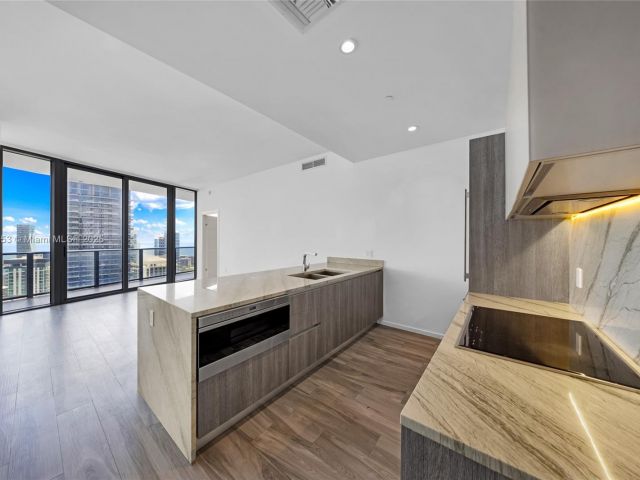 Квартира в аренду номер5204 - фото 6794897