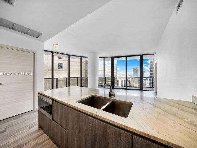 Квартира в аренду номер5204 - фото 6794899