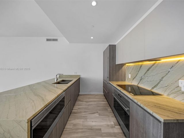 Квартира в аренду номер5204 - фото 6794900