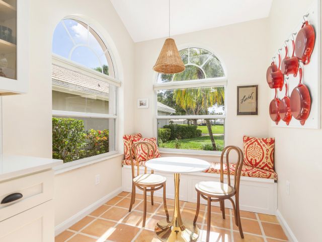 Дом в аренду по адресу 2725 Meadowlark Lane - фото 6797029