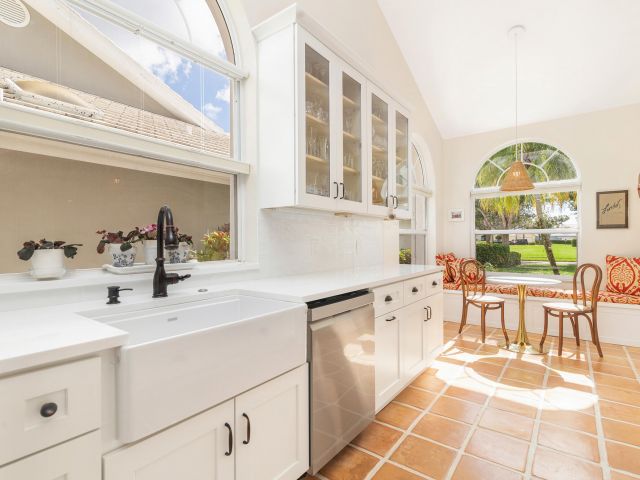 Дом в аренду по адресу 2725 Meadowlark Lane - фото 6797031