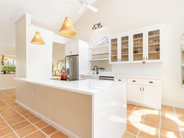 Дом в аренду по адресу 2725 Meadowlark Lane - фото 6797033