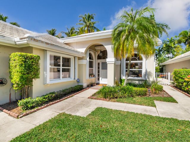 Дом в аренду по адресу 2725 Meadowlark Lane - фото 6797042