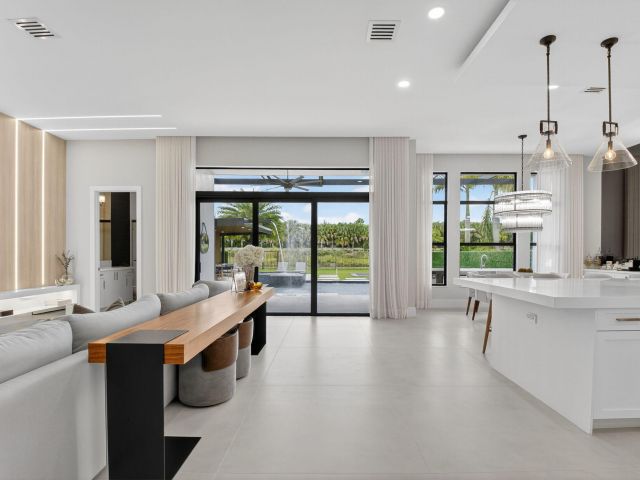 Продажа дома по адресу 9083 Benedetta Place - фото 6809180