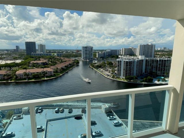 Продажа квартиры #1823 - фото 6797940