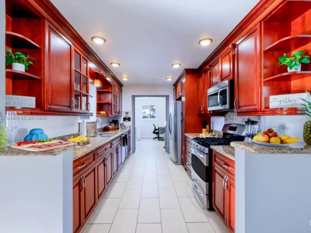 Дом в аренду по адресу 312 N Luna Ct 0 - фото 6794505