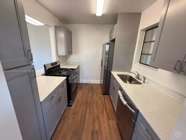 Дом в аренду по адресу 1430 NW 176th Ter - фото 6794604