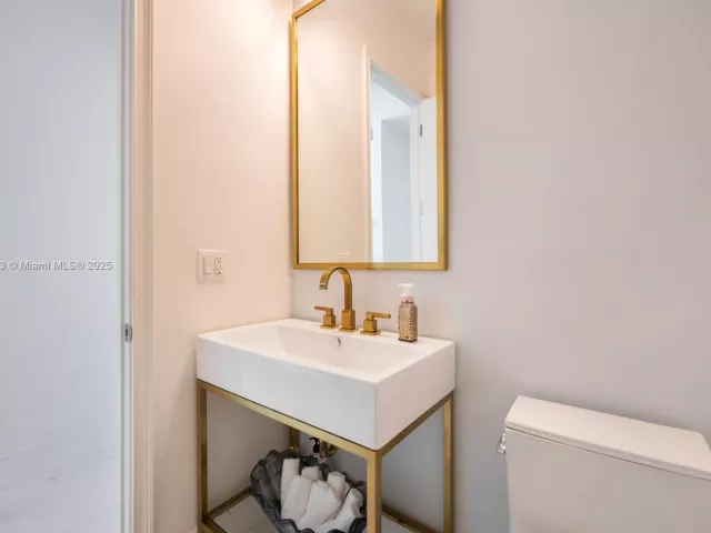 Дом в аренду по адресу 2760 Brickell Ct 2760 - фото 6795204