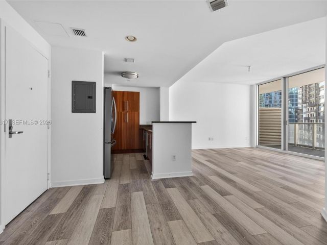 Продажа квартиры #T-2407 - фото 7429966