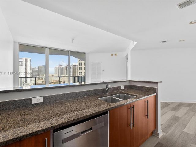 Продажа квартиры #T-2407 - фото 7429970