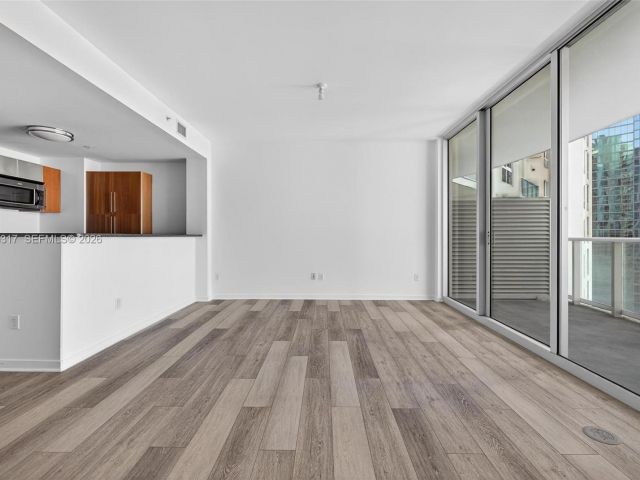 Продажа квартиры #T-2407 - фото 7429975