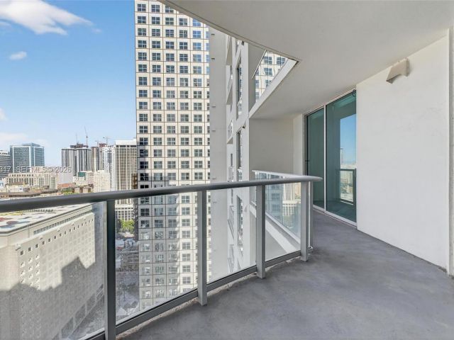 Продажа квартиры #T-2407 - фото 7429976