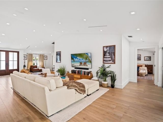 Продажа дома по адресу 501 Eldorado Lane - фото 6806227