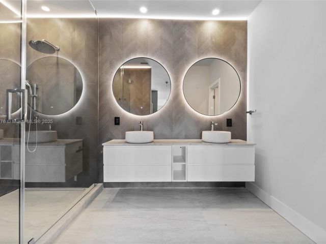 Продажа дома по адресу 550 S Shore Dr - фото 7433929