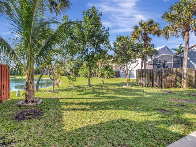 Дом в аренду по адресу 11420 Coral Bay Drive - фото 6797520