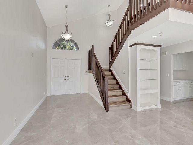 Дом в аренду по адресу 11420 Coral Bay Drive - фото 6797521