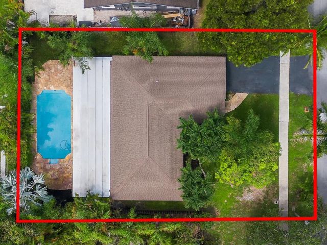 Продажа дома по адресу 1620 NW 118th Avenue - фото 6809504