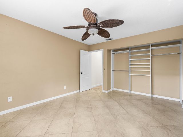 Продажа дома по адресу 1620 NW 118th Avenue - фото 6809519