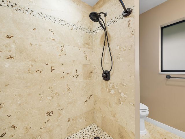 Продажа дома по адресу 1620 NW 118th Avenue - фото 6809521