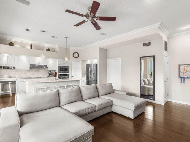 Продажа дома по адресу 2620 Windham Court - фото 6803525