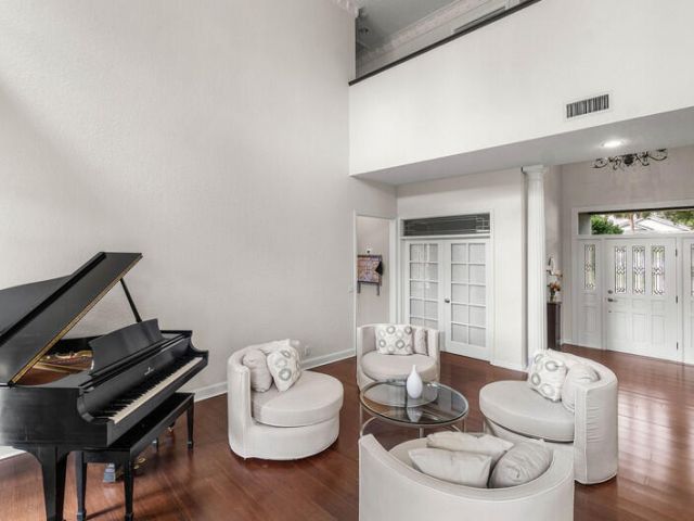 Продажа дома по адресу 2620 Windham Court - фото 6803528