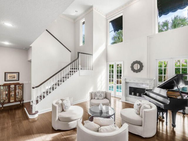 Продажа дома по адресу 2620 Windham Court - фото 6803529