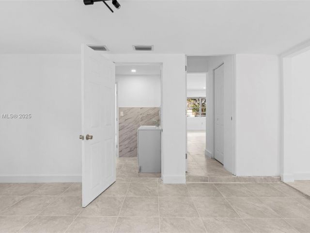 Продажа дома по адресу 760 NW 126th St - фото 6795621