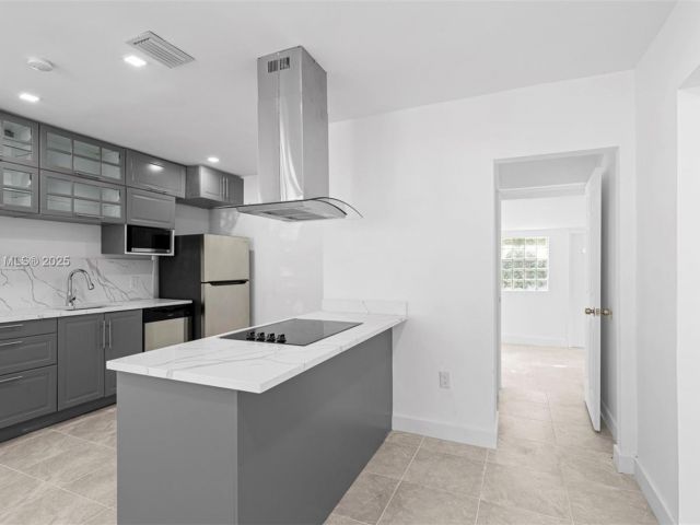 Продажа дома по адресу 760 NW 126th St - фото 6795628