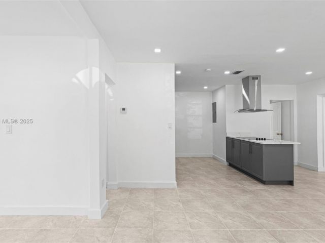 Продажа дома по адресу 760 NW 126th St - фото 6795629