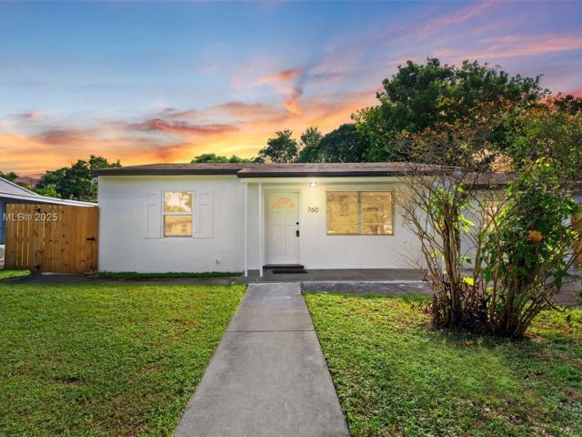 Продажа дома по адресу 760 NW 126th St - фото 6795632