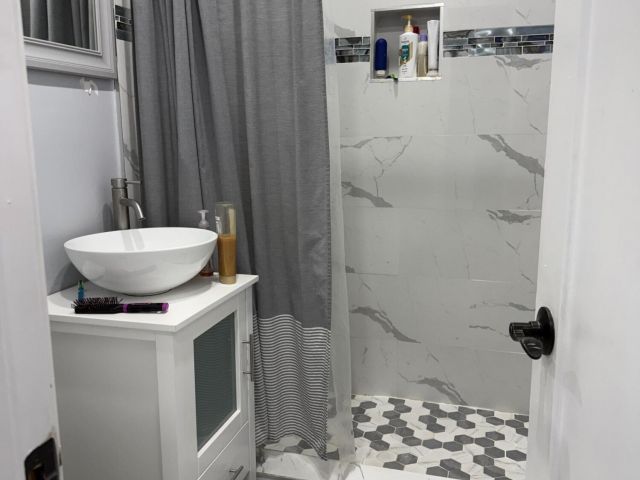 Продажа дома по адресу 12475 NW 10th Avenue - фото 6803423