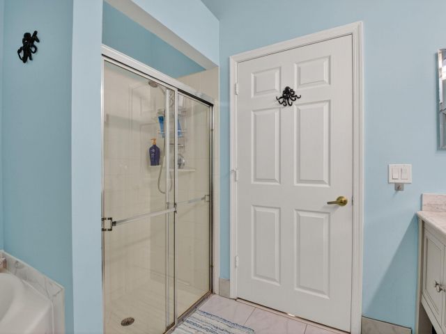 Дом в аренду по адресу 235 Coral Trace Lane - фото 6798466