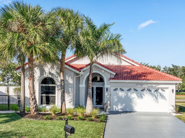 Продажа дома по адресу 21767 Philmont Court - фото 6809247