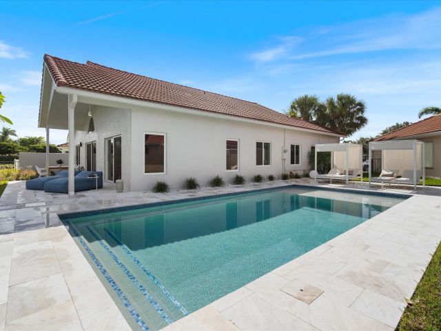 Продажа дома по адресу 21767 Philmont Court - фото 6809249