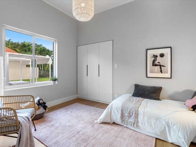 Продажа дома по адресу 21767 Philmont Court - фото 6809250