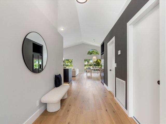 Продажа дома по адресу 21767 Philmont Court - фото 6809256