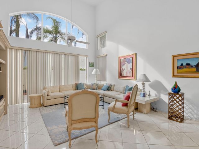 Продажа дома по адресу 5309 NW 26th Circle - фото 6809237